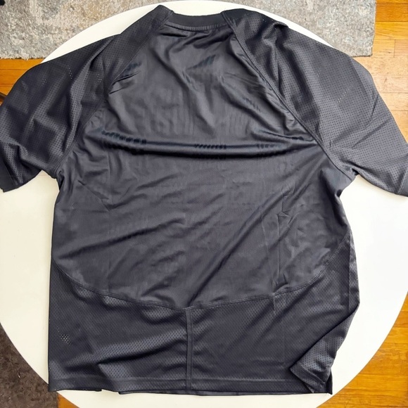 Fabletics Men’s Rec Mesh Tee Size Large Black New - Picture 6 of 10